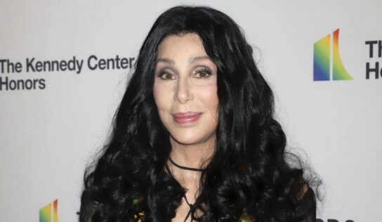 Demanda Cher a la viuda de su ex
