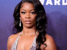 Arrestan a Ari Lennox en Ámsterdam por alterar el orden