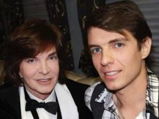 Hospitalizan de emergencia a hijo de Camilo Sesto