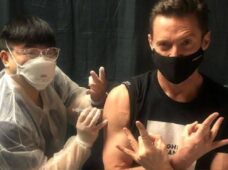 ¡Ni Wolverine lo salva! Hugh Jackman da positivo a COVID-19