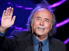 Anuncia Joan Manuel Serrat su adiós de los escenarios