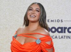 Hija de Jenny Rivera se sincera en su libro ‘Invencible’