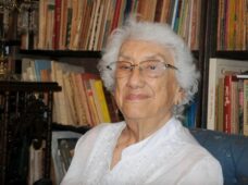 Murió la poeta mexicana Dolores Castro